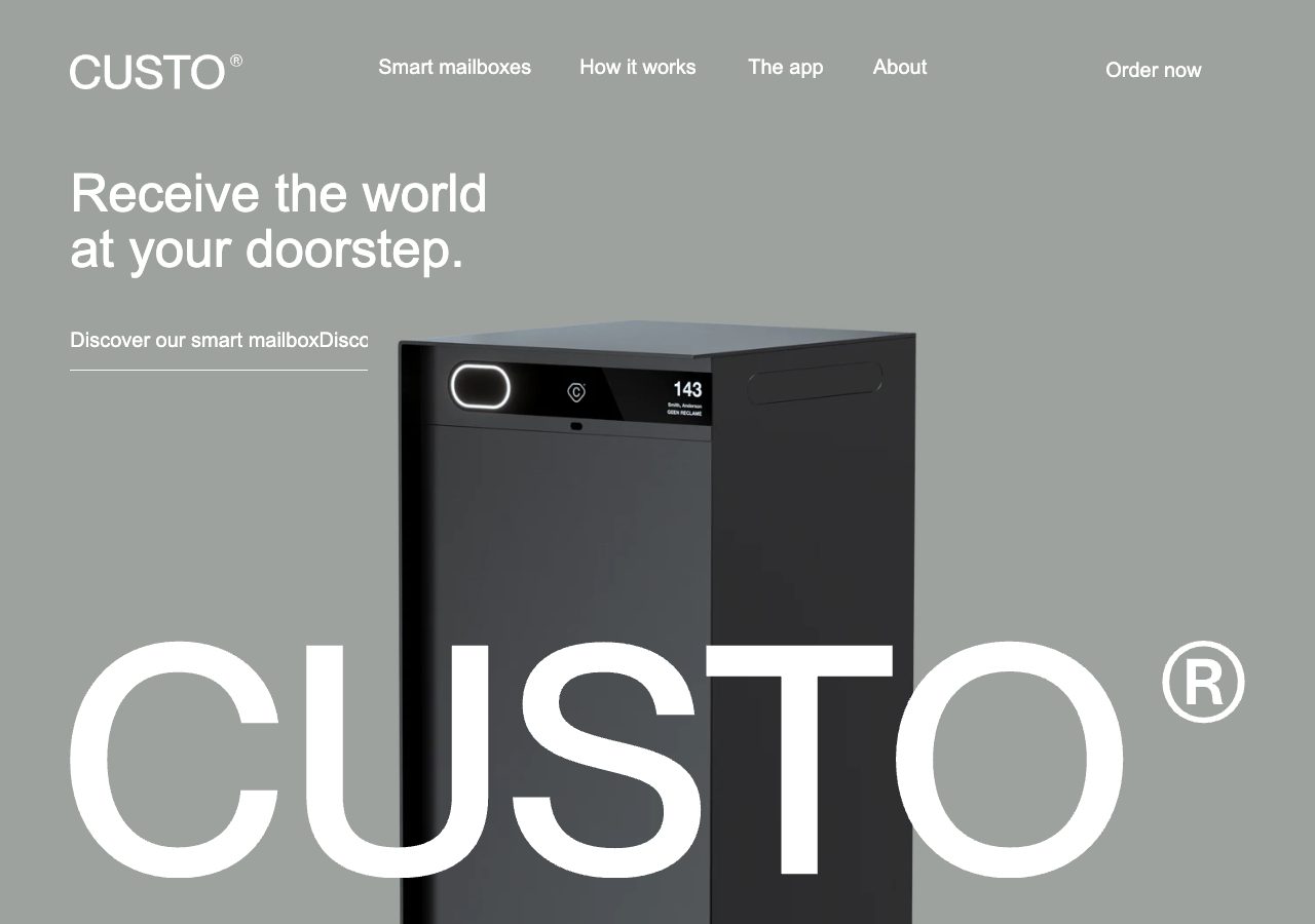 Custo 웹사이트